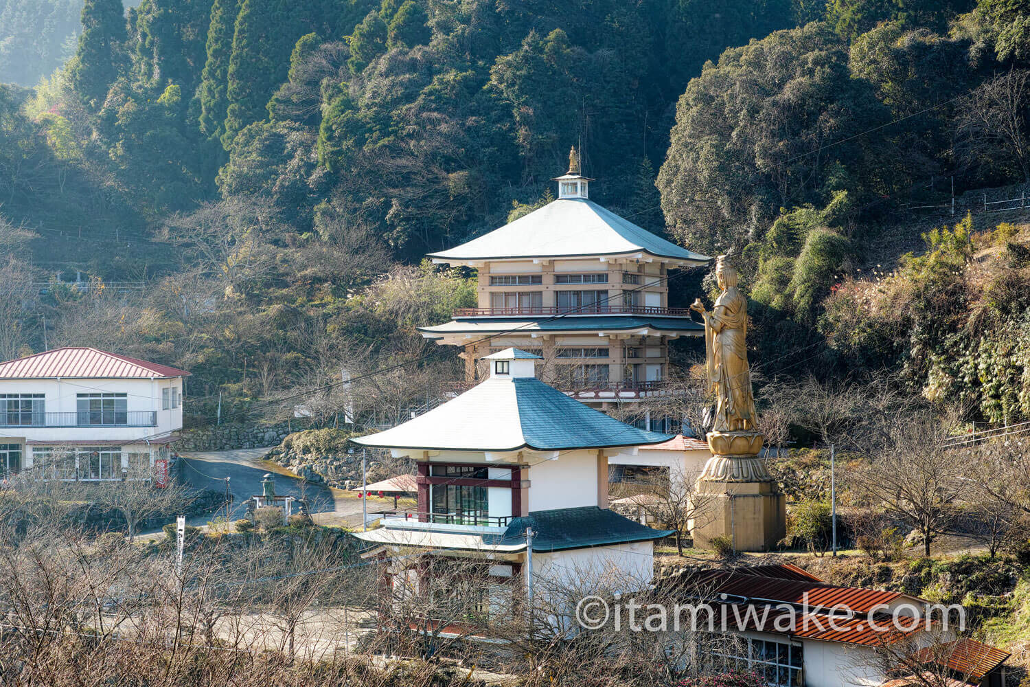 一心寺の境内