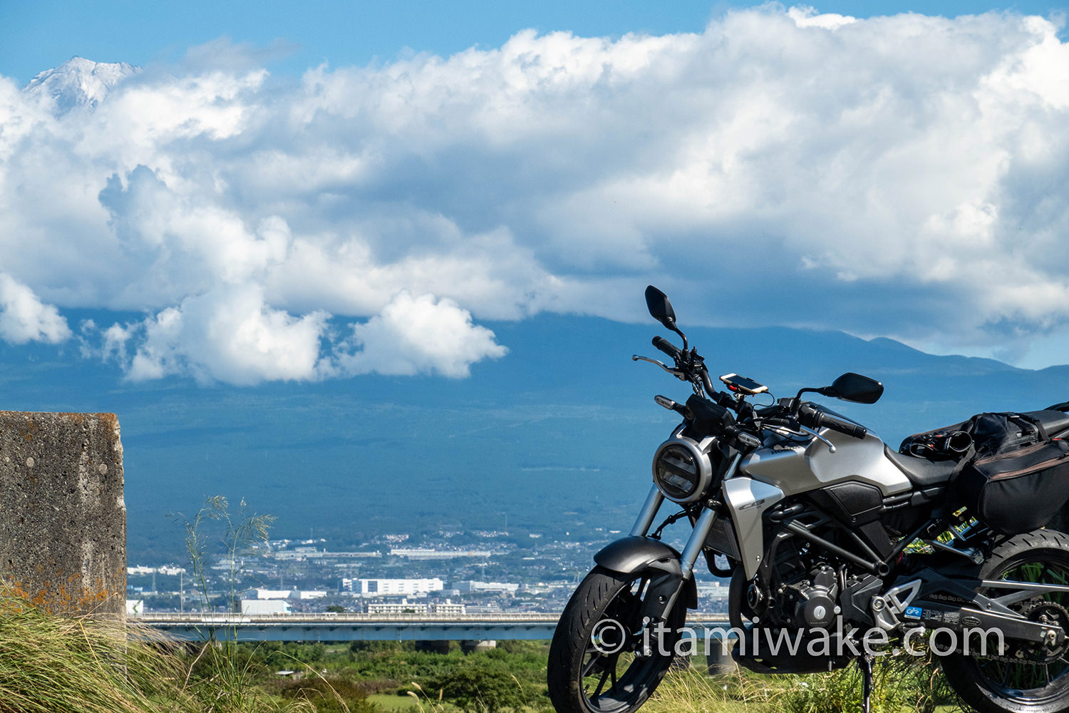 富士山とバイク