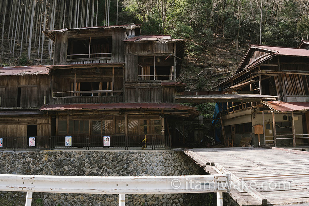 京都の木造倉庫群を見る 北山杉を貯蔵する巨大倉庫は隠れた観光スポット いたみわけ Com